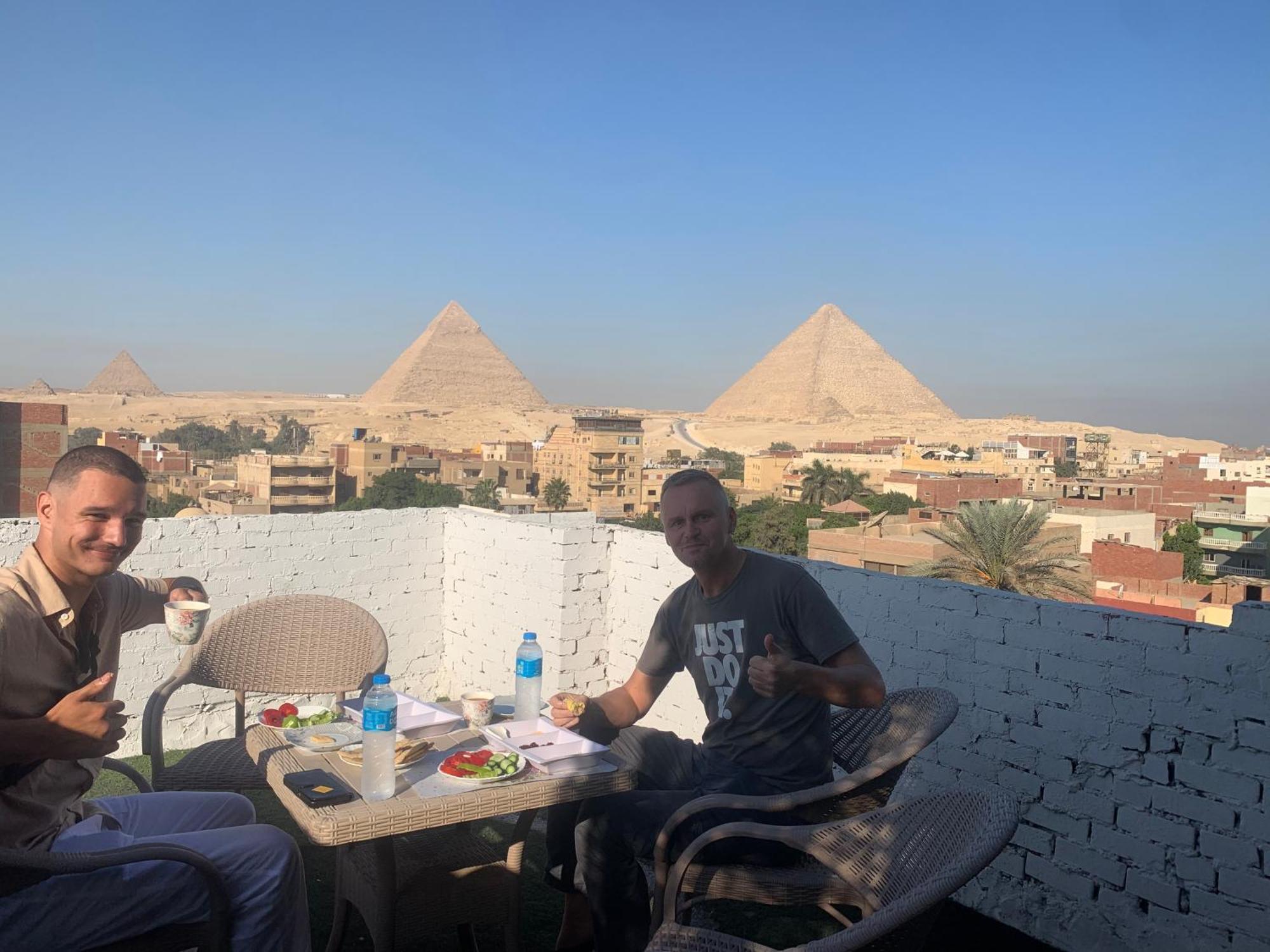 Loay Pyramids View Leilighet Kairo Eksteriør bilde