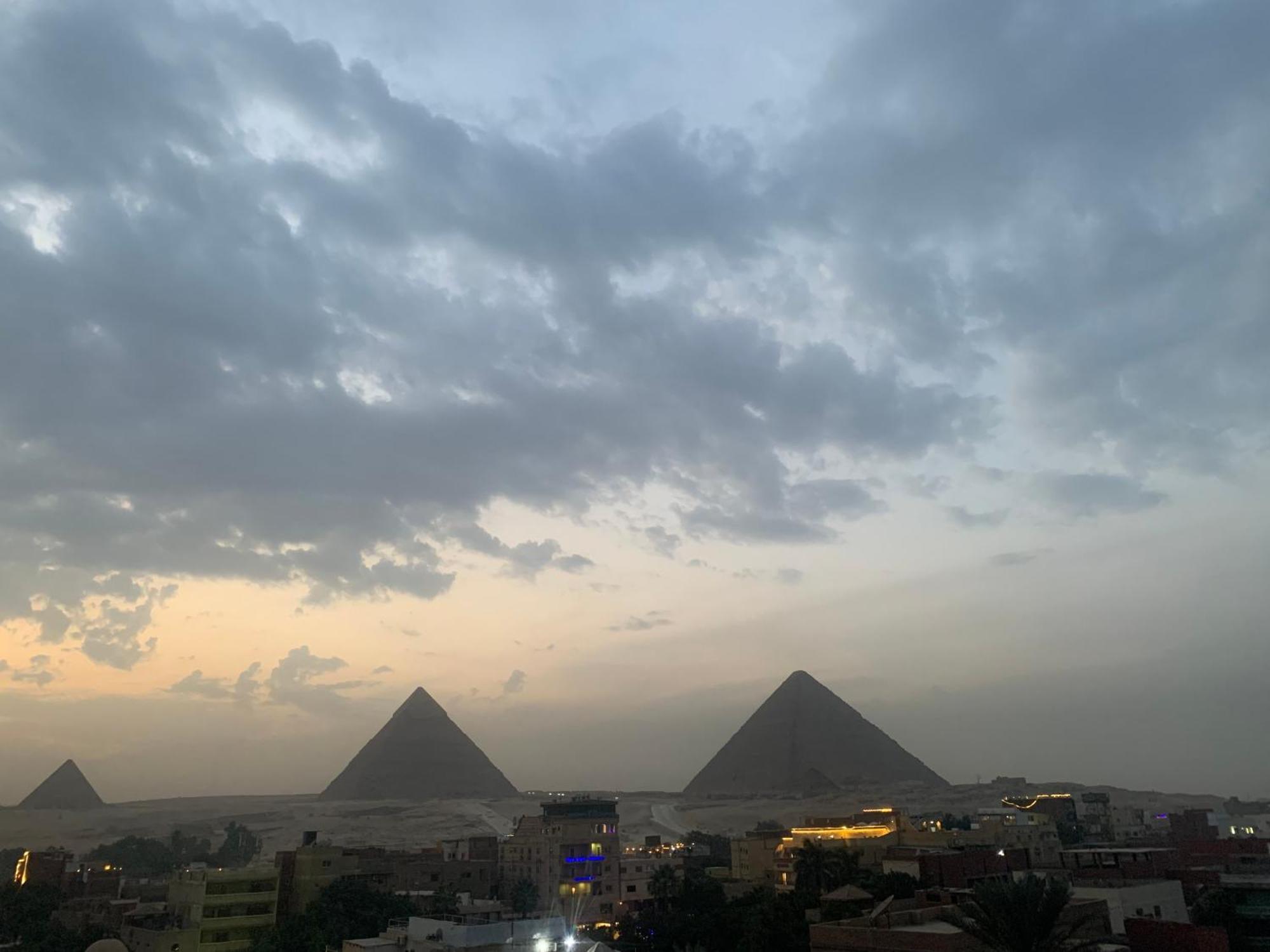 Loay Pyramids View Leilighet Kairo Eksteriør bilde